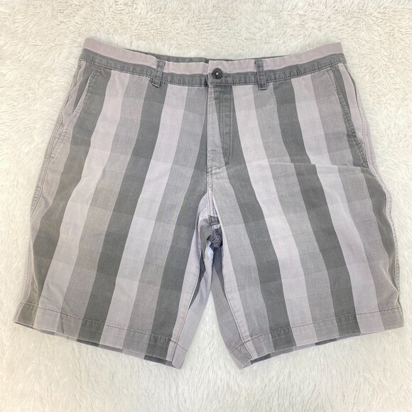 The North Face Grey Striped Mens Cotton Shorts Size 36 Regular - Picture 1 of 7